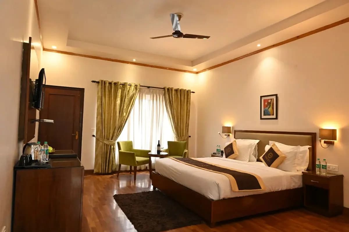 Foxoso La Alphonso Beach Resort โ photo 5