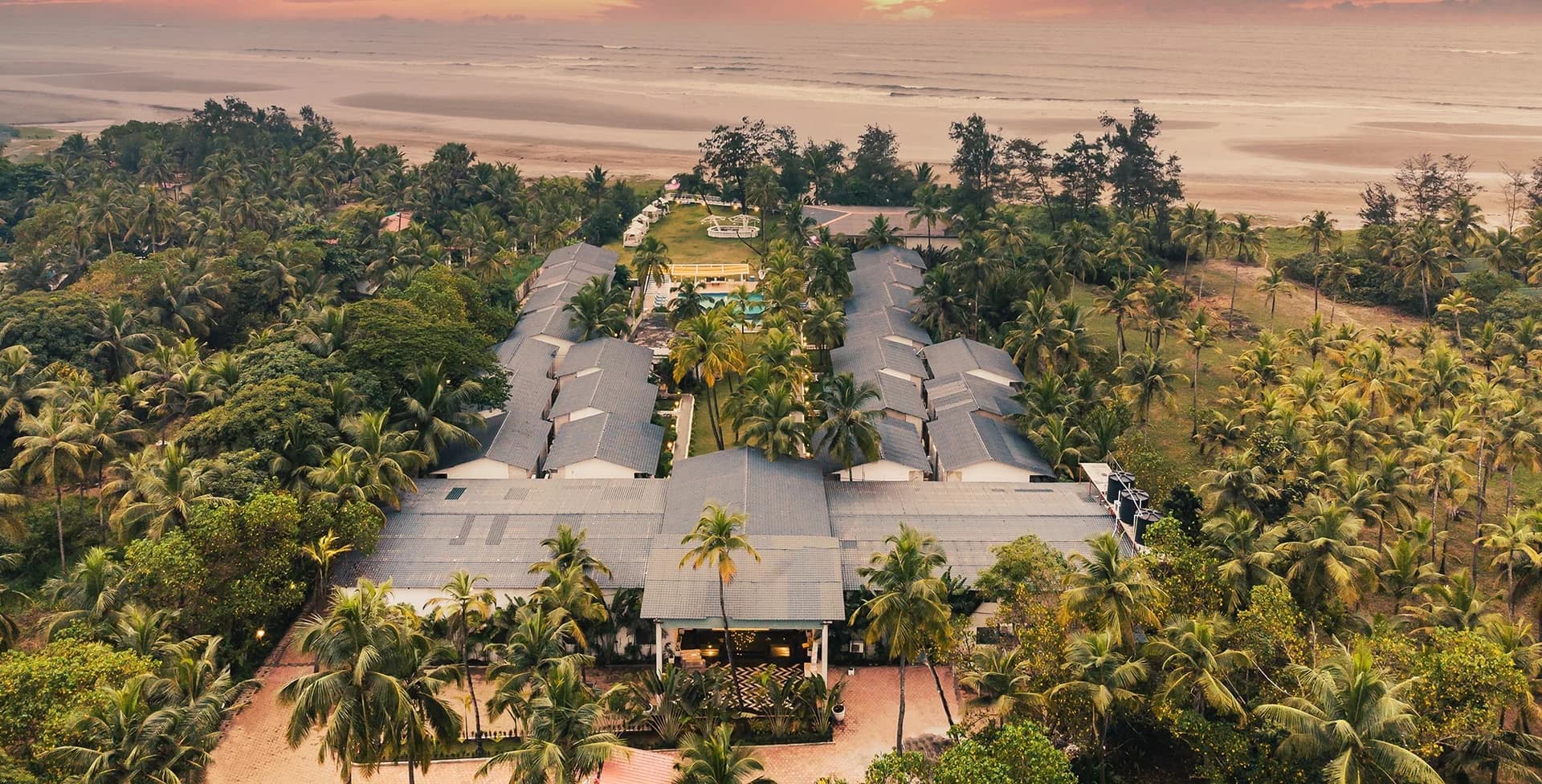Foxoso La Alphonso Beach Resort โ photo 6